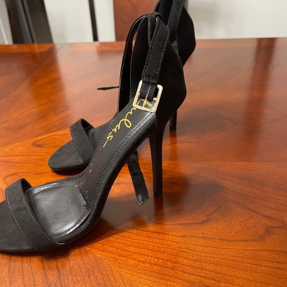 Lulus Women's Ankle Strap Heels Sandals Black Party Elegant Classic Size 7.5 - Picture 5 of 8